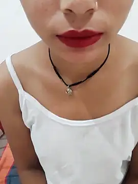 Snapshot of Kamini_rani chatting on May 4, 8:27 pm Kamini rani online show from May 4, 8:27 pm