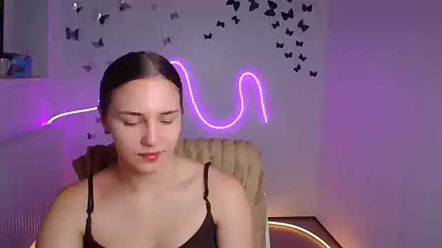 Snapshot of Kyara_ra chatting on August 7, 5:31 am Kyara ra online show from August 7, 5:31 am