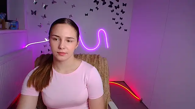 Snapshot of Kyara_ra chatting on August 8, 5:31 am Kyara ra online show from August 8, 5:31 am