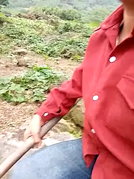 LucyBri01 online show from April 27, 8:01 am