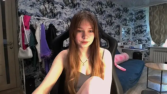 Snapshot of Princess_Mira chatting on July 9, 5:00 am Princess Mira online show from July 9, 5:00 am