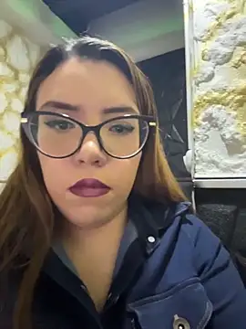 AliceMtz online show from May 15, 8:49 pm