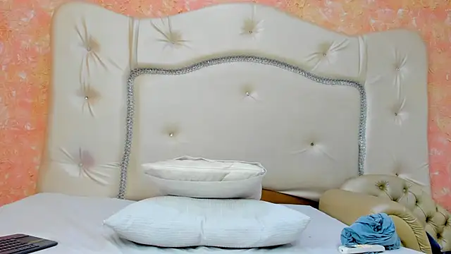 Snapshot of LianCarter_ chatting on May 21, 4:30 am LianCarter online show from May 21, 4:30 am