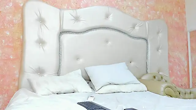 Snapshot of LianCarter_ chatting on May 22, 4:30 am LianCarter online show from May 22, 4:30 am