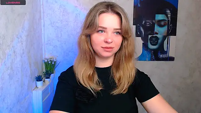 NicoleAura online show from May 19, 7:37 am