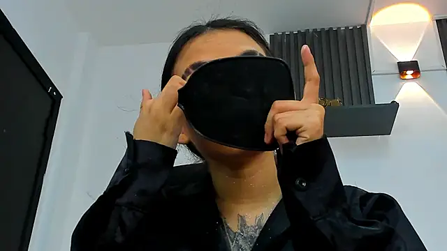 isabella hv online show from July 18, 1:59 pm