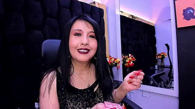 AgataLeon28 online show from June 1, 7:37 pm