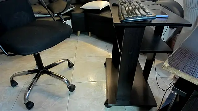 Snapshot of fernanda_mp2 chatting on July 11, 2:42 pm fernanda mp2 online show from July 11, 2:42 pm