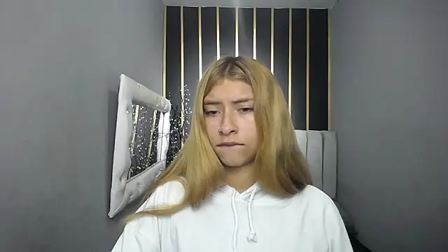 nancy blonde online show from May 5, 12:13 pm