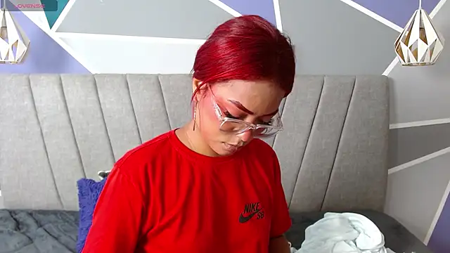 Chloe Brown2 online show from May 31, 5:53 pm