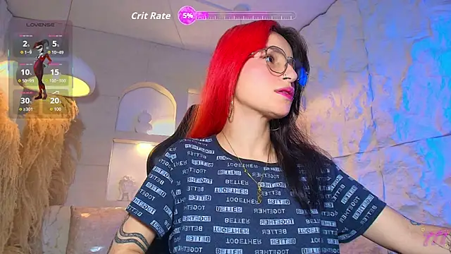 Snapshot of Moon_Red_r chatting on May 5, 12:35 pm Moon Red r online show from May 5, 12:35 pm