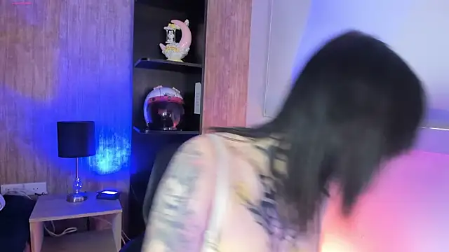 Snapshot of hanna_riu chatting on May 26, 6:26 pm hanna riu online show from May 26, 6:26 pm
