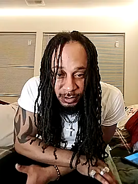 Snapshot of TooGood2384 chatting on March 3, 7:21 am TooGood2384 online show from March 3, 7:21 am
