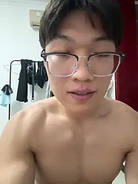 Snapshot of Ycen_ chatting on April 29, 5:30 pm Ycen online show from April 29, 5:30 pm