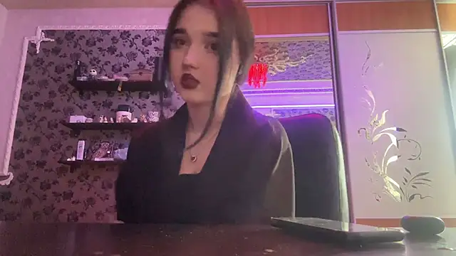 ShriekedGrafting online show from April 19, 9:52 am