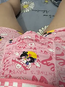 Evil21023 online show from April 19, 3:00 pm