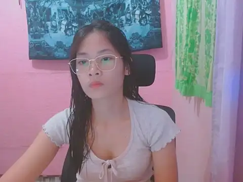 Snapshot of Sweetsexylady19 chatting on June 8, 4:57 am Sweetsexylady19 online show from June 8, 4:57 am