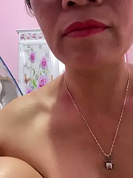  Sara pusy online show from April 22, 2:58 am