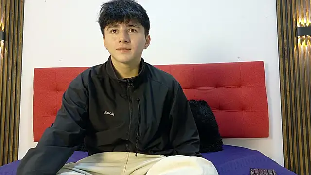 Snapshot of LunayDream chatting on April 29, 11:14 am LunayDream online show from April 29, 11:14 am