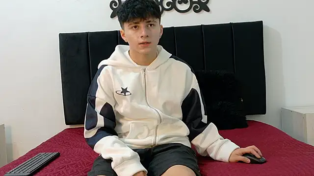 Snapshot of LunayDream chatting on May 28, 11:18 am LunayDream online show from May 28, 11:18 am