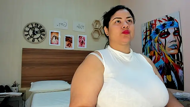 MillaGrey online show from June 4, 1:06 pm