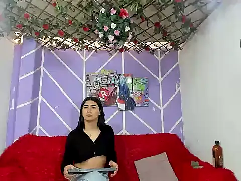 Snapshot of DAHNE_HOT_ chatting on July 21, 7:16 pm DAHNE HOT online show from July 21, 7:16 pm