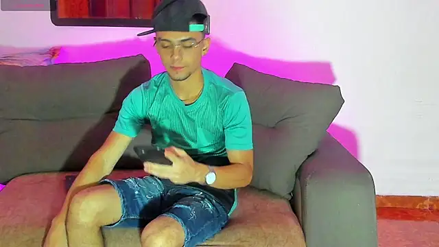 Teo Rave online show from June 7, 11:19 pm