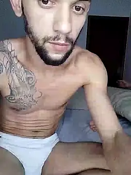 Snapshot of GabrielePedro chatting on May 2, 12:59 am GabrielePedro online show from May 2, 12:59 am