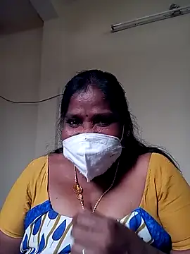 Snapshot of swetha10 chatting on July 18, 9:24 am swetha10 online show from July 18, 9:24 am