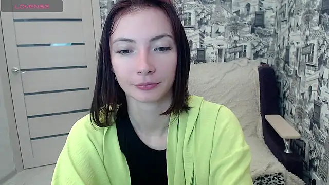 Sweet Berry   online show from May 14, 3:24 am