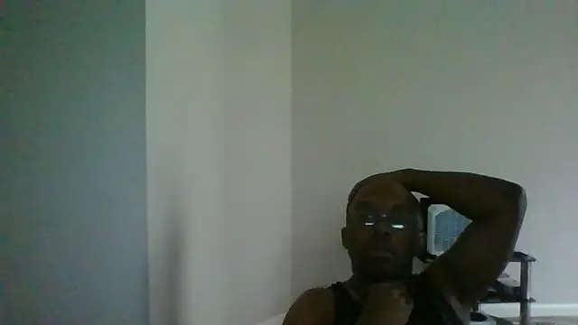 Snapshot of amazingguy chatting on June 6, 11:20 pm amazingguy online show from June 6, 11:20 pm