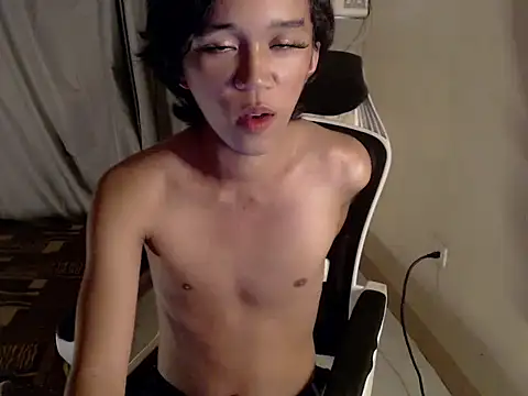 urnaughty paul online show from May 21, 3:46 am