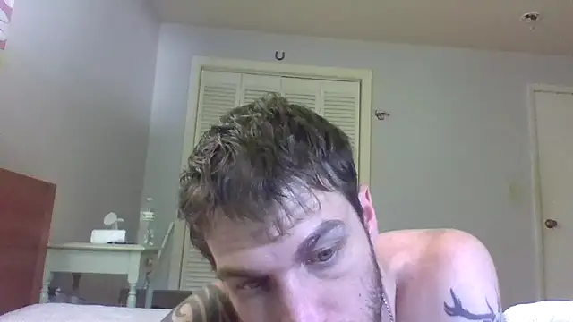 Snapshot of BigD_69696 chatting on July 5, 6:37 pm BigD 69696 online show from July 5, 6:37 pm