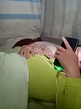 Snapshot of phuongtrinh1 chatting on June 29, 10:32 pm phuongtrinh1 online show from June 29, 10:32 pm