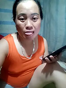 Snapshot of phuongtrinh1 chatting on July 22, 1:47 pm phuongtrinh1 online show from July 22, 1:47 pm