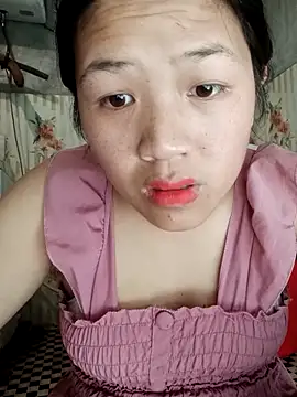 Snapshot of velira- chatting on May 7, 7:14 am velira- online show from May 7, 7:14 am