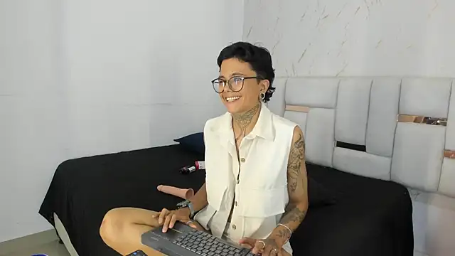 Snapshot of Antony_D_ossa chatting on May 16, 7:45 pm Antony D ossa online show from May 16, 7:45 pm