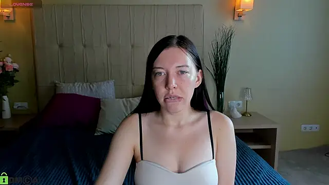 Snapshot of Sandra_Ross chatting on July 24, 1:03 am Sandra Ross online show from July 24, 1:03 am