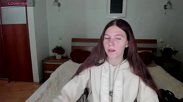 MaryRapunzel online show from May 1, 8:46 pm