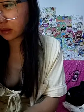 Snapshot of vvvan2026 chatting on August 2, 7:23 pm vvvan2026 online show from August 2, 7:23 pm