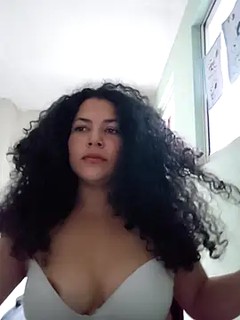 paulina aura online show from April 24, 9:17 pm