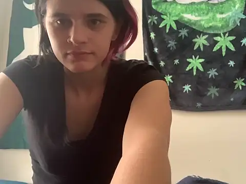 Riot2123 online show from May 6, 11:10 pm