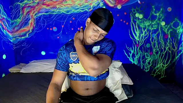 zoriel bigcock online show from June 9, 12:33 am