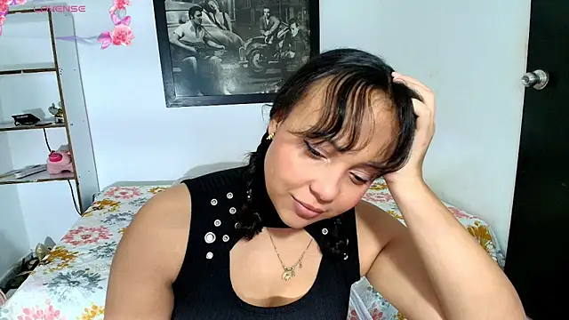Snapshot of _eilish_ chatting on May 27, 8:39 pm eilish online show from May 27, 8:39 pm