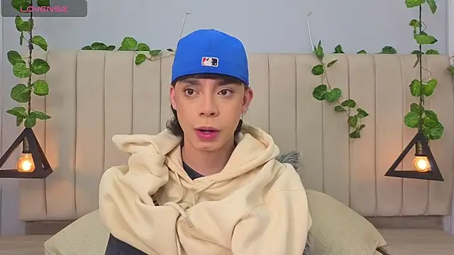 milan zapata online show from April 29, 8:07 am