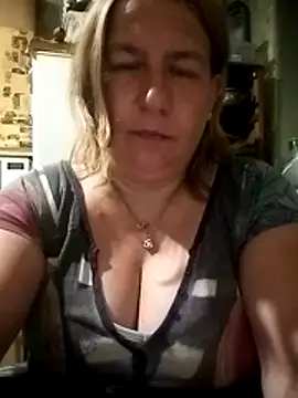AnnaGlory38 online show from June 10, 11:13 pm