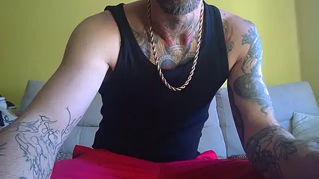 Snapshot of DuroHustler chatting on May 17, 2:57 pm DuroHustler online show from May 17, 2:57 pm