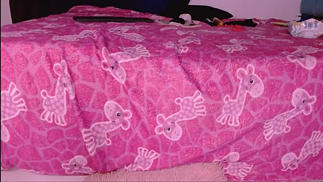 vicky22messyfull online show from April 24, 12:40 pm