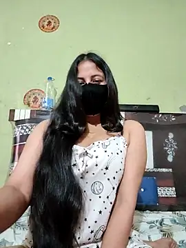 Snapshot of Priya_9945 chatting on June 12, 7:51 am Priya 9945 online show from June 12, 7:51 am