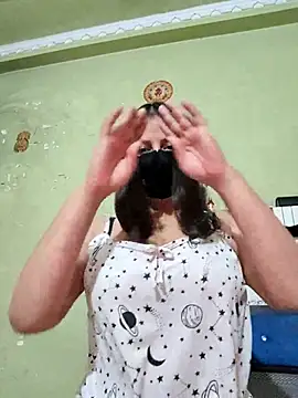 Snapshot of Priya_9945 chatting on August 2, 7:29 am Priya 9945 online show from August 2, 7:29 am